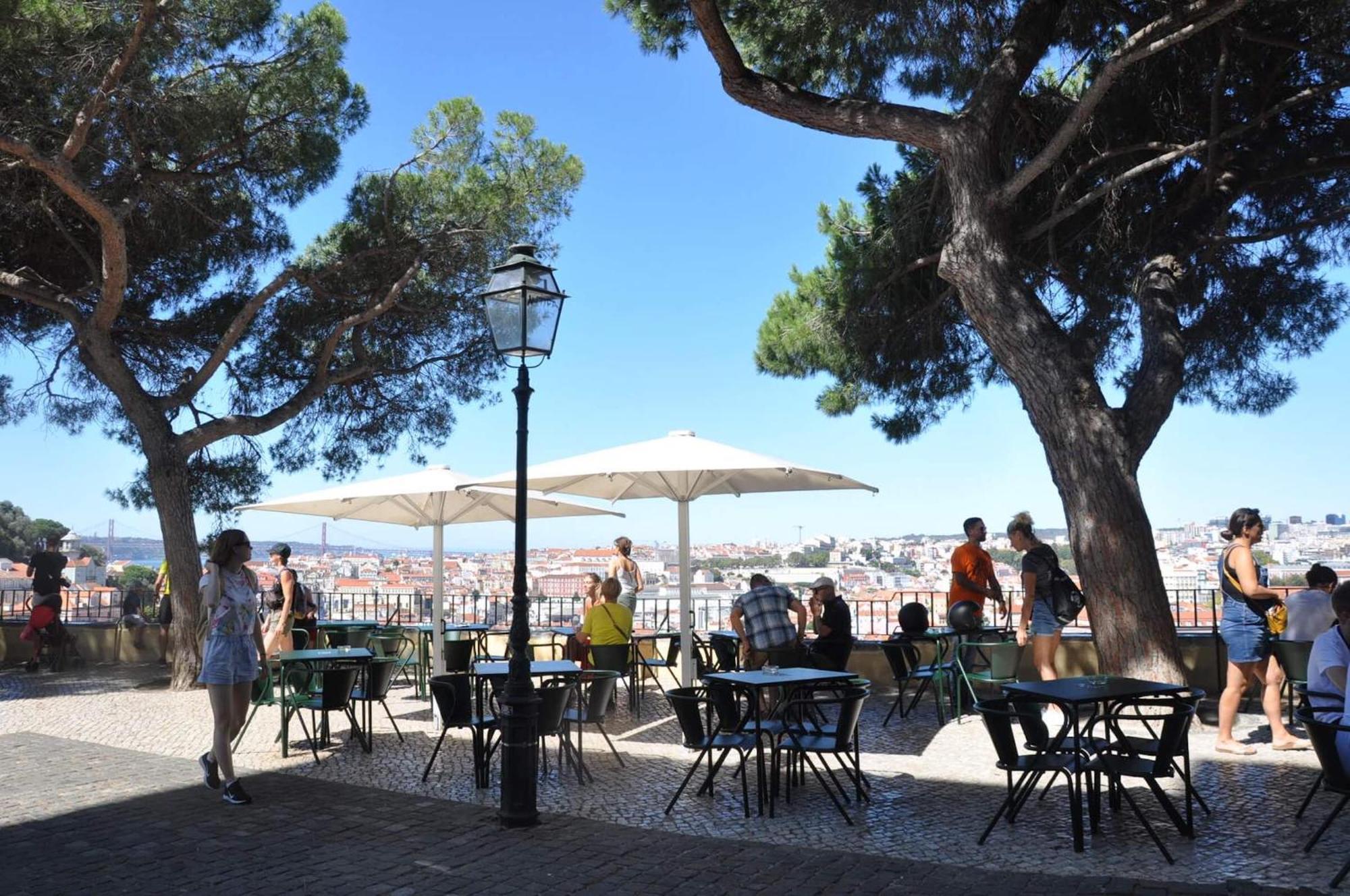 Costa Do Castelo Terrace, Em Rua Dos Lagares 8 Lejlighed Lisboa Eksteriør billede